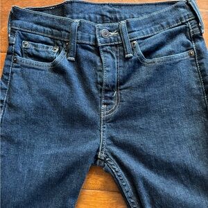 Levi’s 510 skinny legs